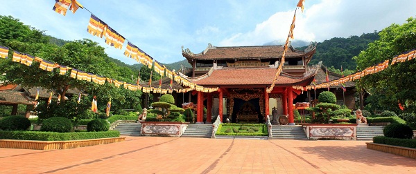 Du lịch Yên Tử giá rẻ 2016